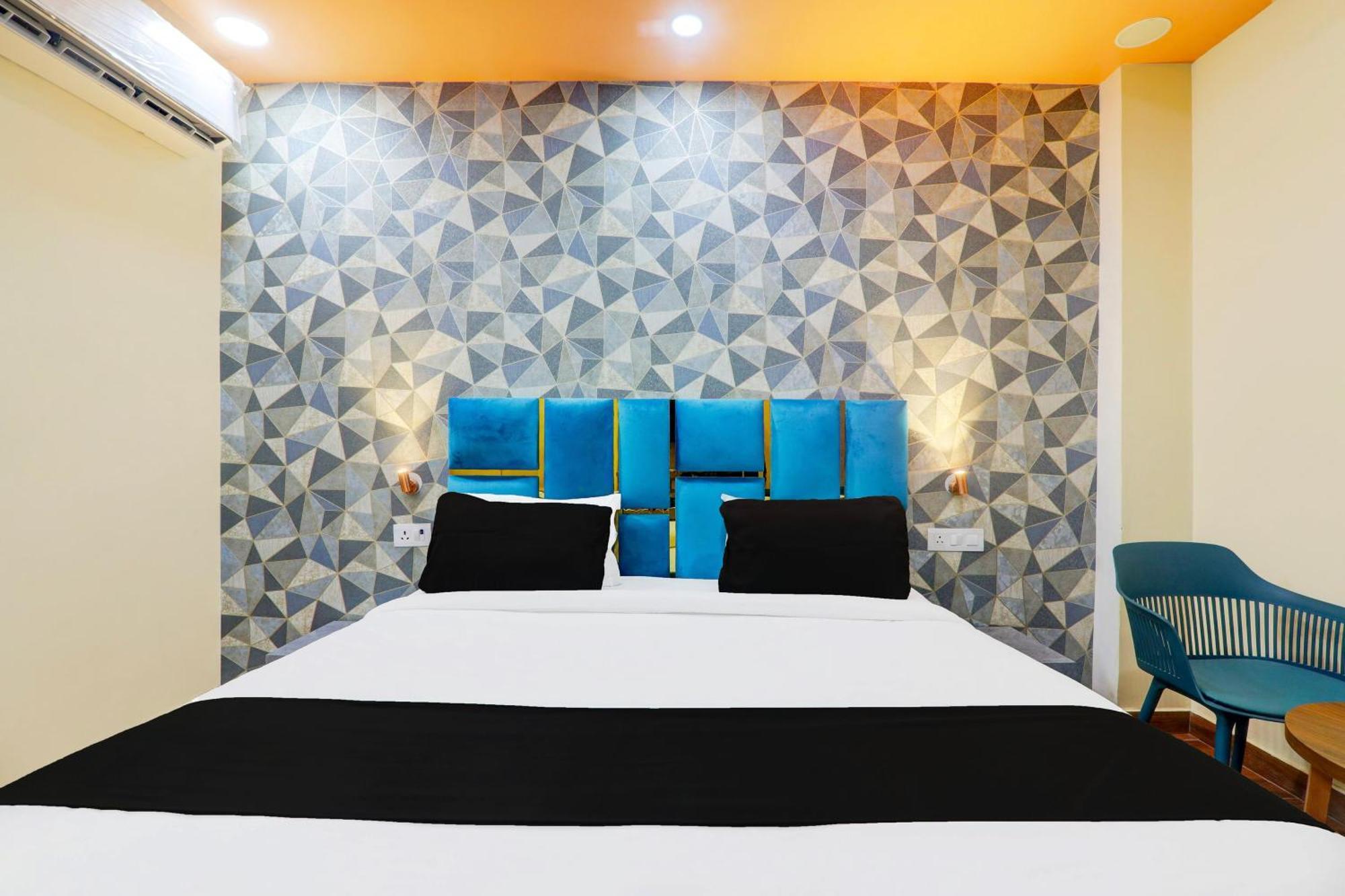 Super Hotel O Raas Plaza 칸푸르 외부 사진